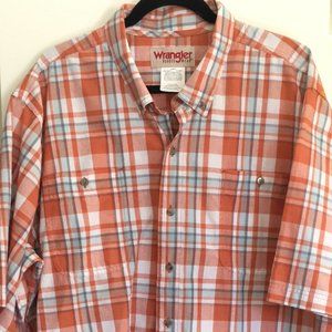Wrangler Rugged Wear Men's 2XT_Short Sleeve Plaid Button up Shirt